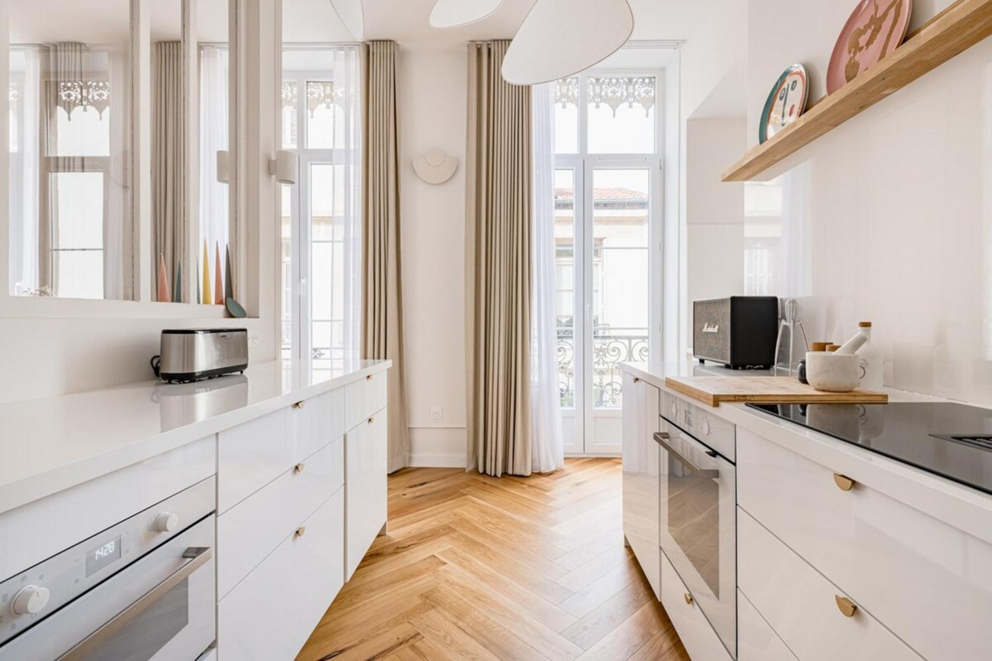 Beige Hospitalite - Apotheose Luxueux- 3 Chambres - Parking Prive Saint-Etienne  Extérieur photo